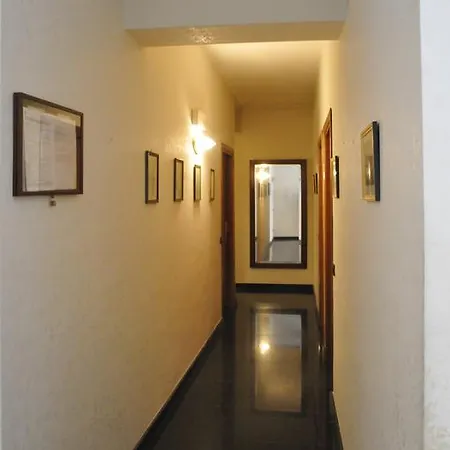 Le Di Raffaele * 밀라노