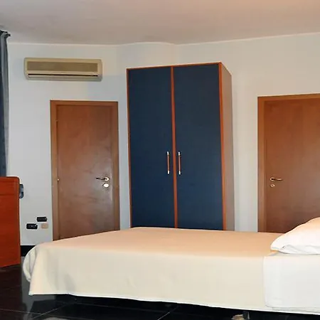 Le Di Raffaele * Milano