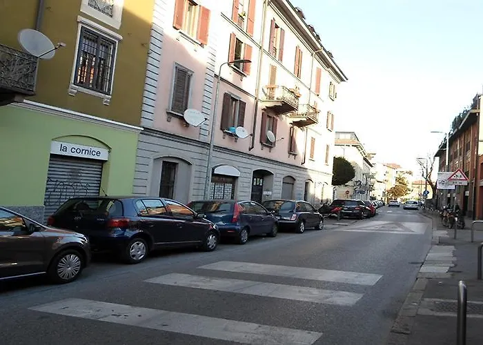 Le Di Raffaele * Mediolan